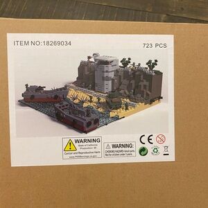 POCO Divo Omaha Beach WWII Battle Action Army Toy Building Set NEW